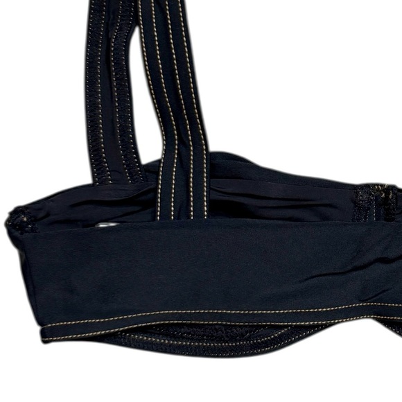 Devon Windsor - Picture 11 of 16